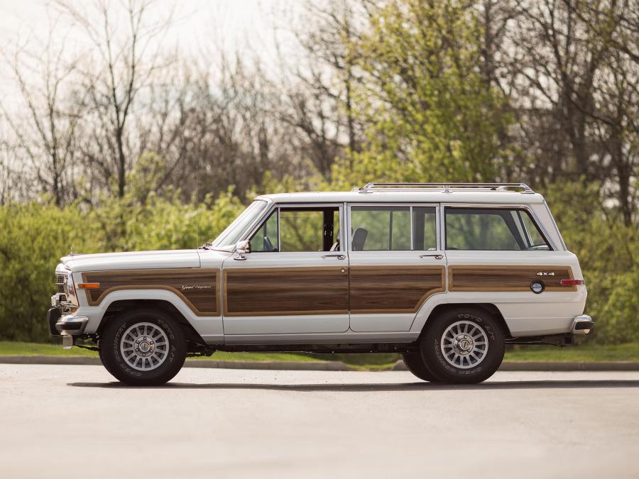  Jeep Grand Wagoneer 1987 года  (фото 4 из 10)